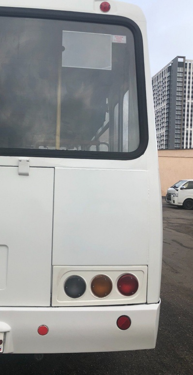 Задняя часть кузова автобуса