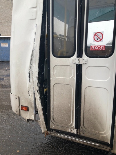 Задняя часть кузова автобуса